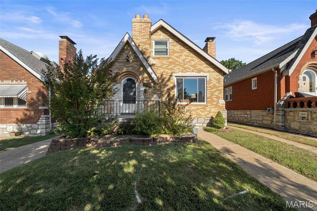 6989 Hillsland AVE, St Louis, MO 63109