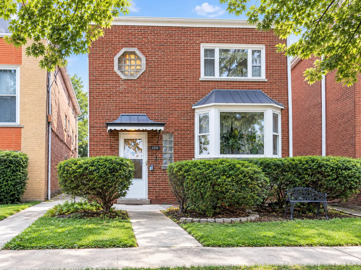 1515 Maple AVE, Berwyn, IL 60402