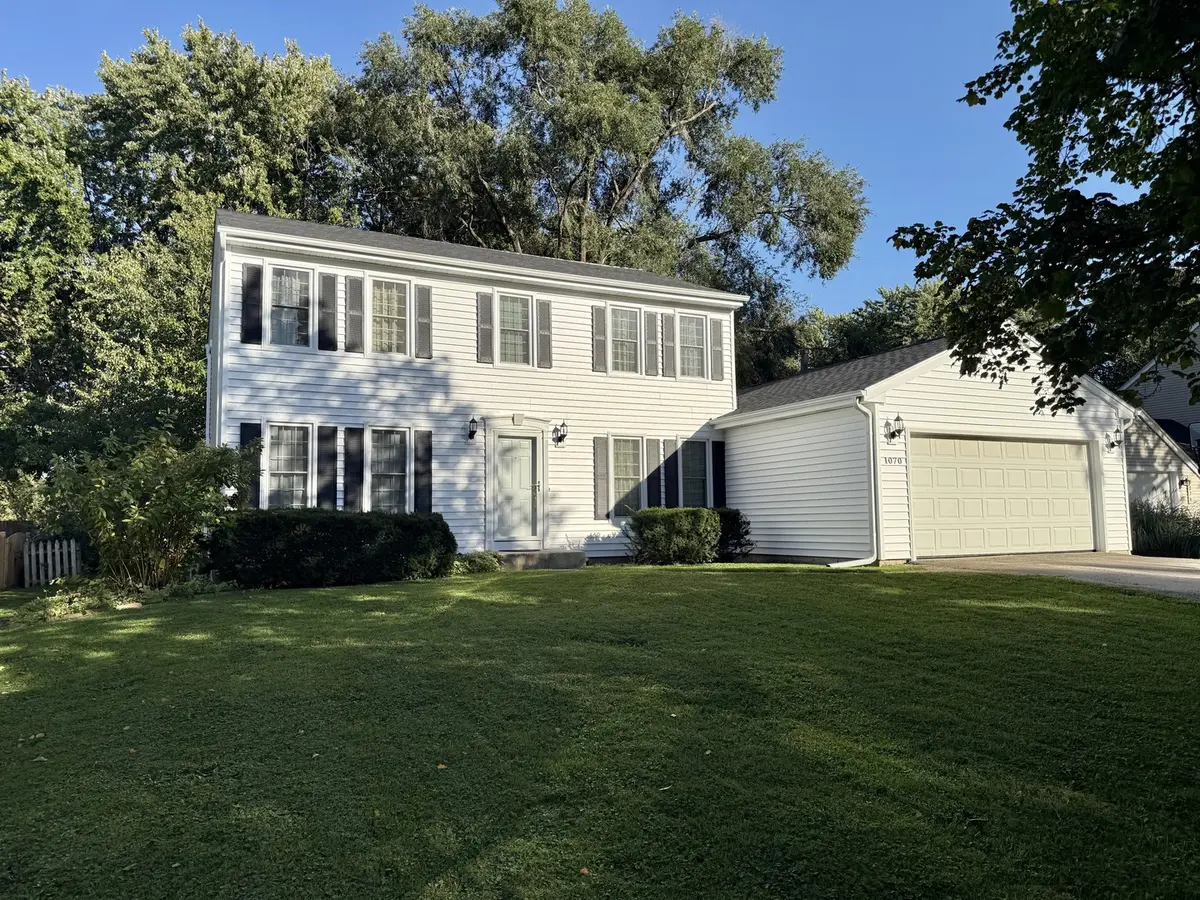 1070 Bluestem LN, Batavia, IL 60510