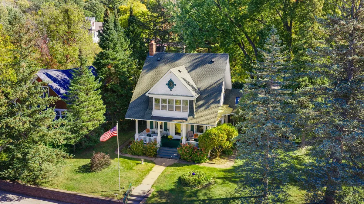 232 N Washington ST, Saint Croix Falls, WI 54024