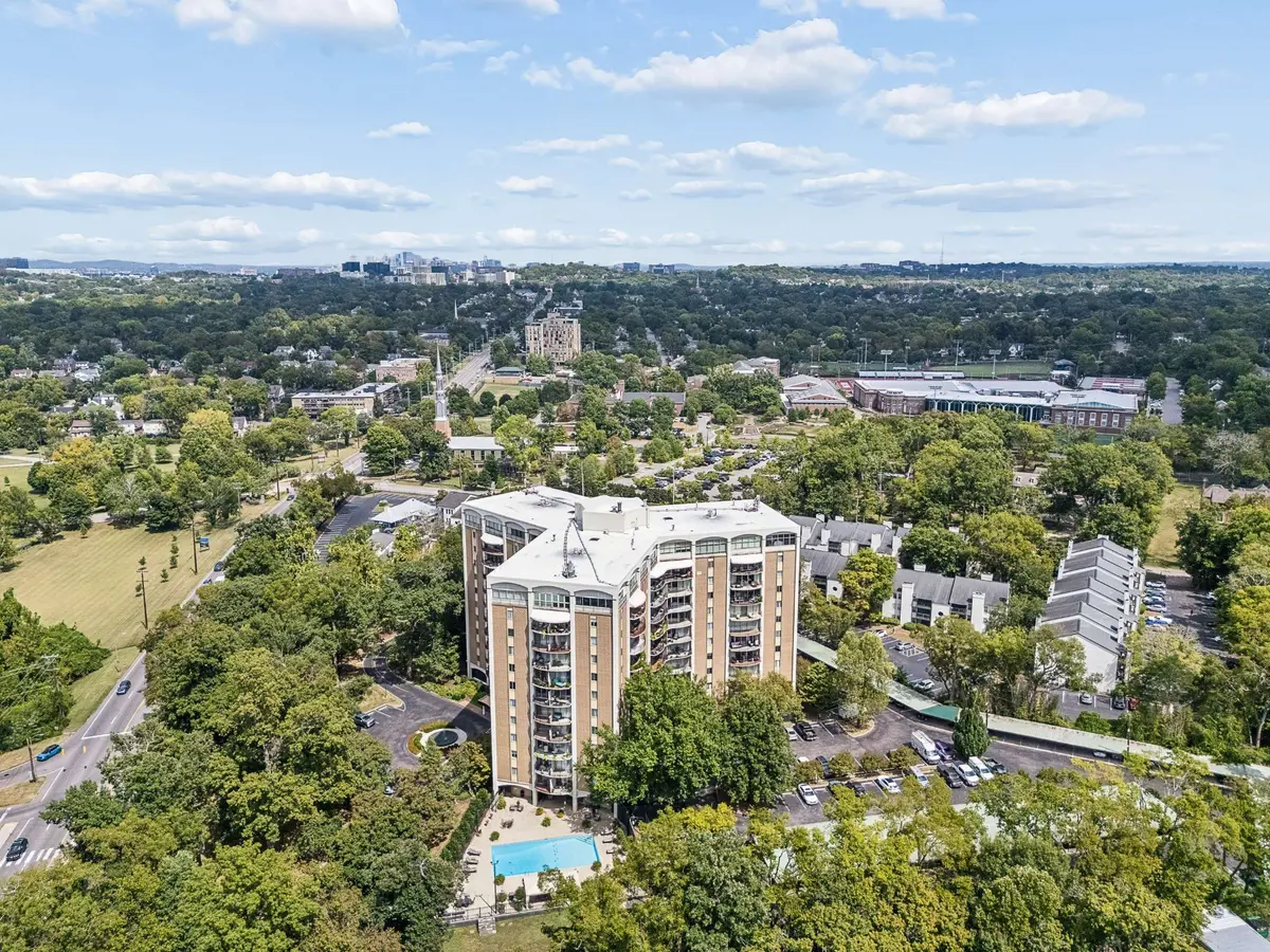 4215 Harding Pike #711, Nashville, TN 37205