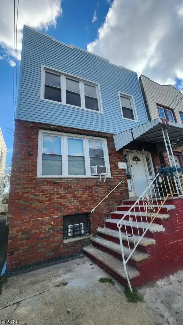 139 Roosevelt Ave, Jersey City, NJ 07304