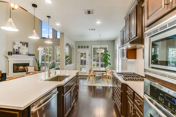 2417 Turtle Mountain BND, Austin, TX 78748