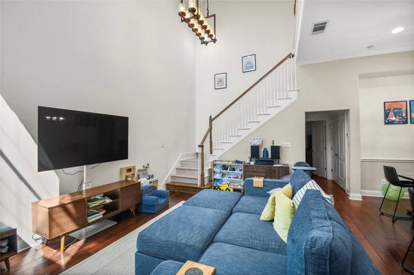15329 Origins LN #103, Austin, TX 78734