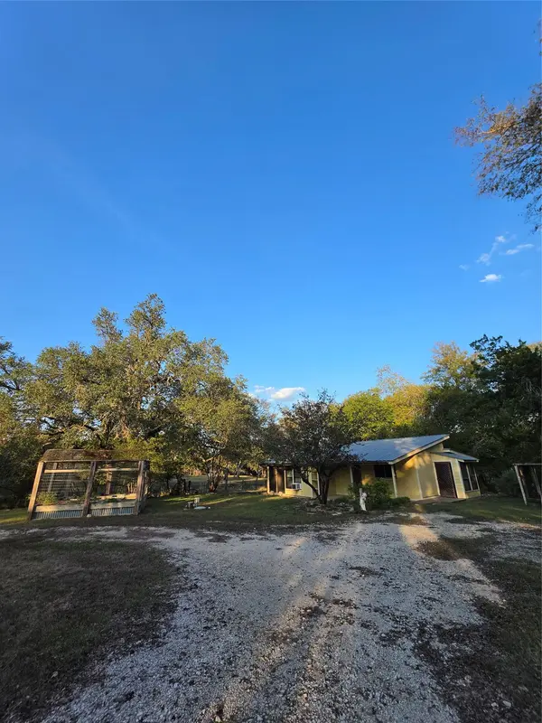 311 Barton Meadow DR, Dripping Springs, TX 78620