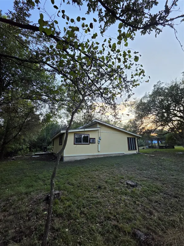 311 Barton Meadow DR, Dripping Springs, TX 78620