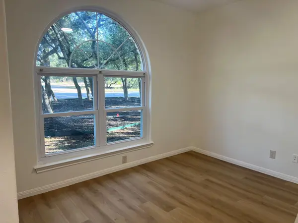 402 Lone Star DR, Cedar Park, TX 78613