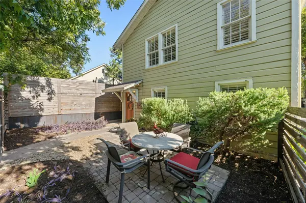 2021 Travis Heights BLVD #1002, Austin, TX 78704
