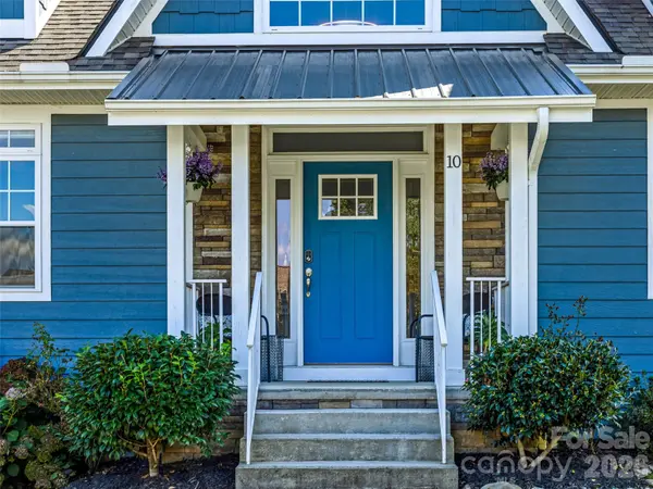 10 Warbler DR, Fletcher, NC 28732