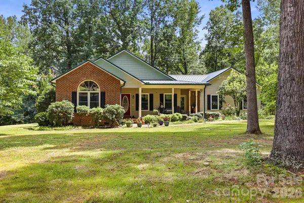 221 Willow Lakes DR, Rutherfordton, NC 28139