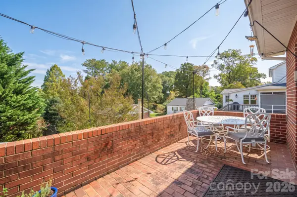 107 Powe ST, Morganton, NC 28655