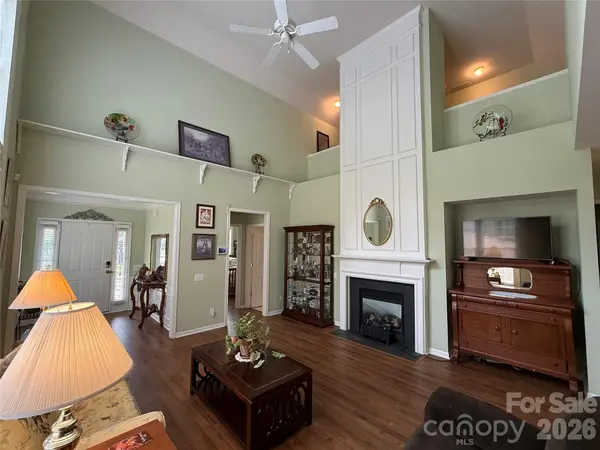 6606 Warbler Wood CT, Charlotte, NC 28269