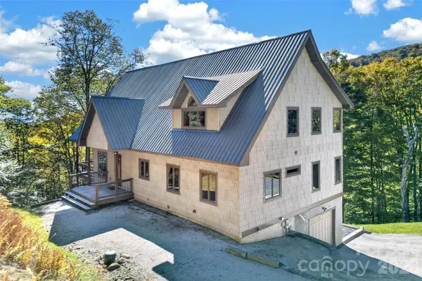 155 Mule Trail DR, Bakersville, NC 28705