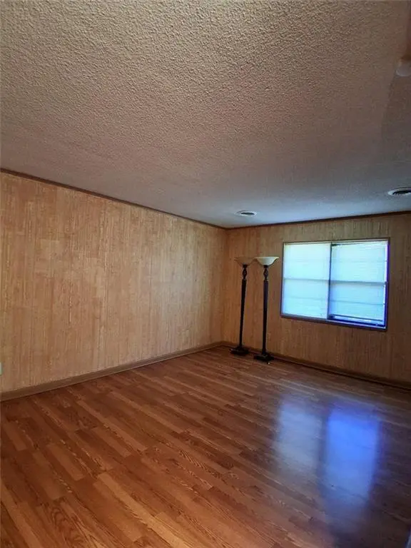 413 S Dittman ST, Frontenac, KS 66763