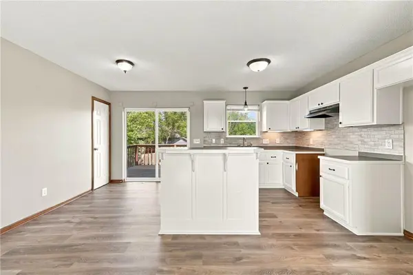 2222 Chanticleer ST, Excelsior Springs, MO 64024