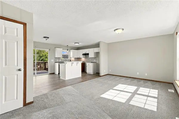 2222 Chanticleer ST, Excelsior Springs, MO 64024