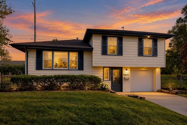 5904 E 95th TER, Kansas City, MO 64134