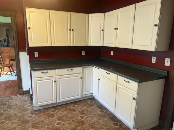 404 W Grissom Ave ***, Mitchell, IN 47446