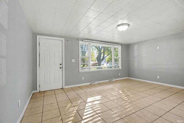 56329 Burr ST, Elkhart, IN 46514