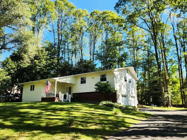 6 ADELE BLVD, Spring Valley, NY 10977