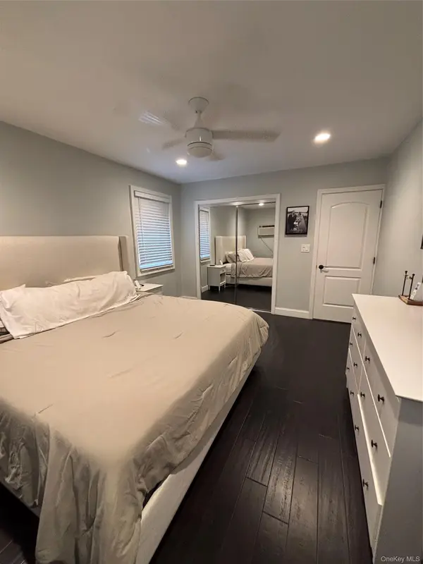 57-23 Marathon Pkwy #1st Fl, Little Neck, NY 11362