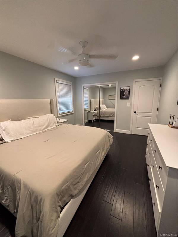 57-23 Marathon Pkwy #1st Fl, Little Neck, NY 11362