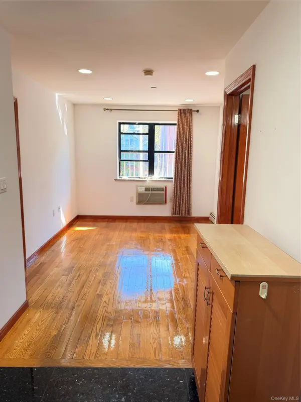 4040 68th ST #2A, Woodside, NY 11377