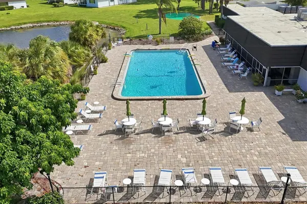 3978 OVERLOOK BEND TER #25, Sarasota, FL 34232