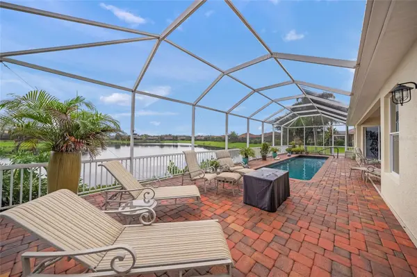 2889 GRAZELAND DR, Sarasota, FL 34240