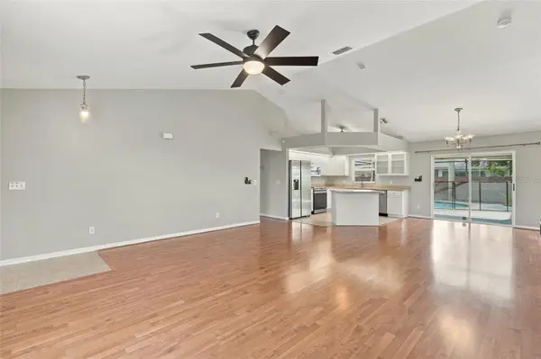 304 NE 20TH TER, Cape Coral, FL 33909