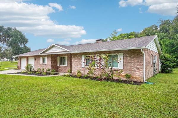 101 W LEMON ST, Lady Lake, FL 32159