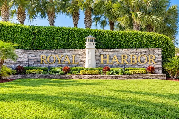 3210 SARATOGA DR, Tavares, FL 32778