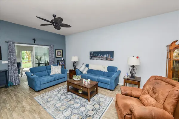 408 MOTORCOACH DR S, Polk City, FL 33868