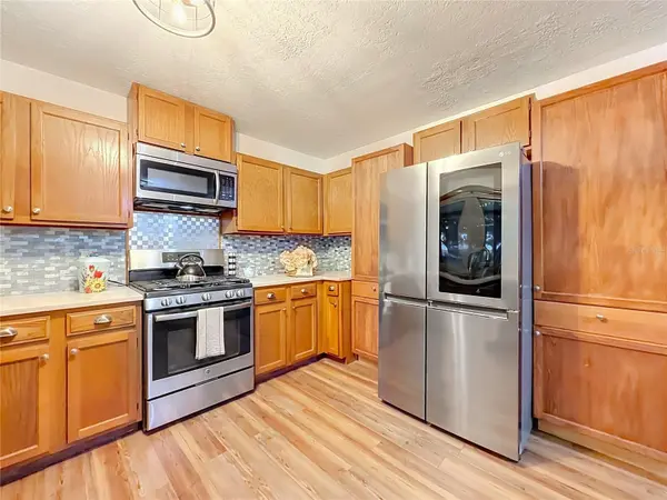 825 MELLOWOOD AVE, Orlando, FL 32825