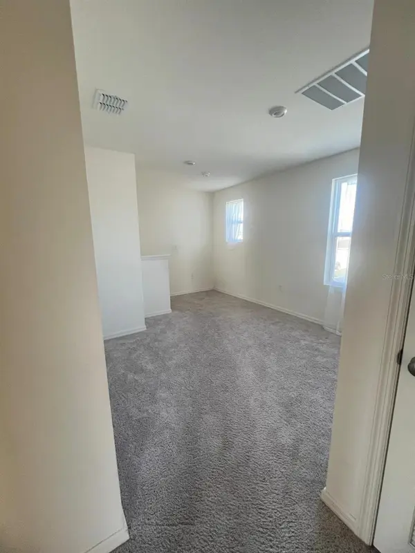1934 GOLDEN BEAK DR, Eagle Lake, FL 33839