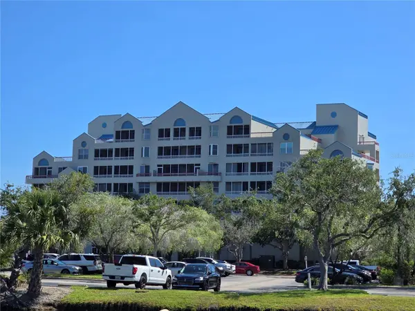 2333 FEATHER SOUND DR #C210, Clearwater, FL 33762