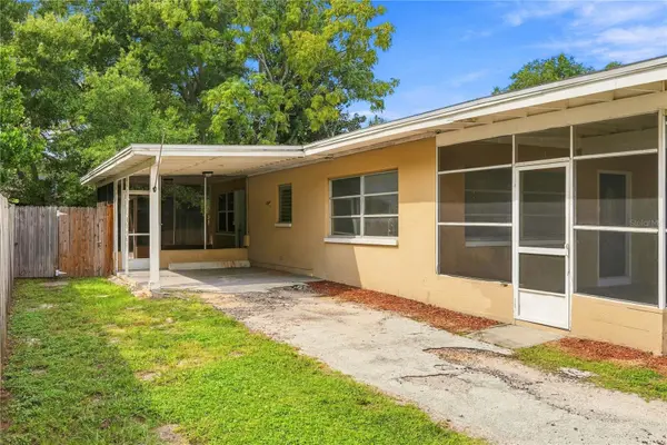10722 53RD AVE N, St Petersburg, FL 33708