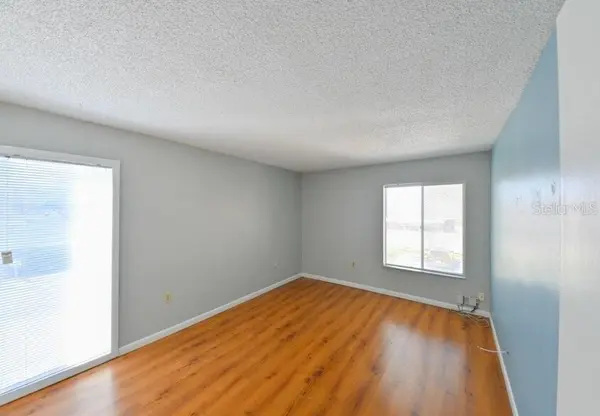 3853 S LAKE DR #164, Tampa, FL 33614