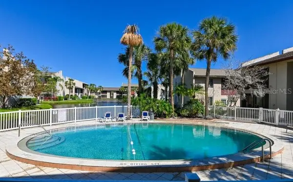 3853 S LAKE DR #164, Tampa, FL 33614