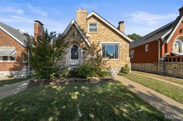 6989 Hillsland AVE, St Louis, MO 63109