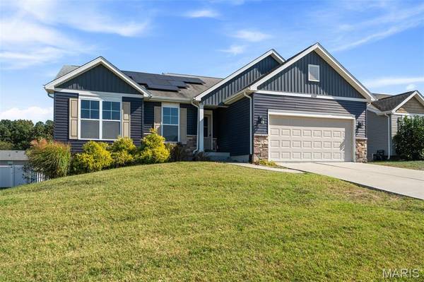 1030 Palisades LN, Pacific, MO 63069