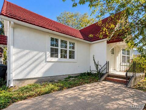 106 E Jefferson AVE, Richland, MO 65556