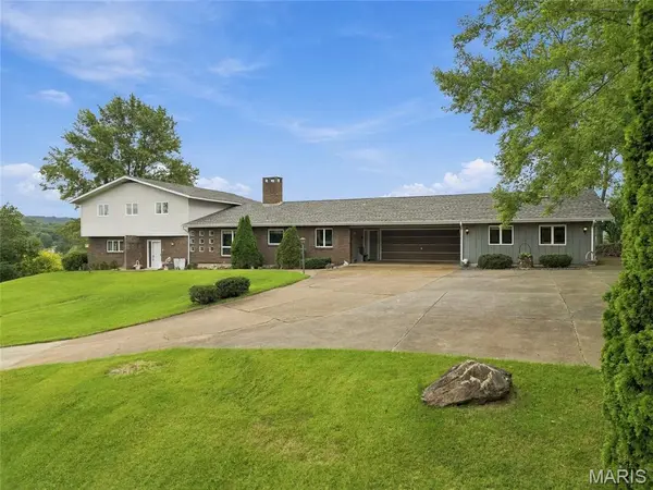 322 W 12th ST, Hermann, MO 65041