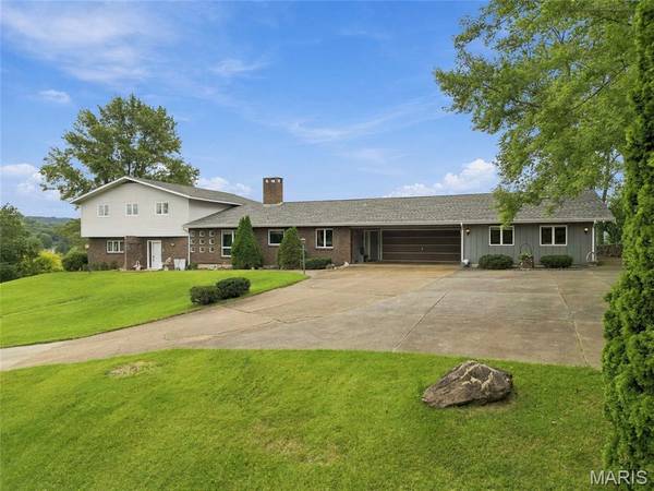 322 W 12th ST, Hermann, MO 65041