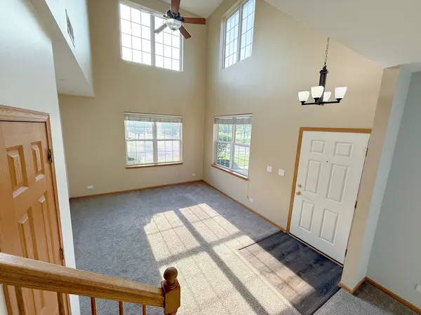 2534 Hillsboro BLVD #2534, Aurora, IL 60503