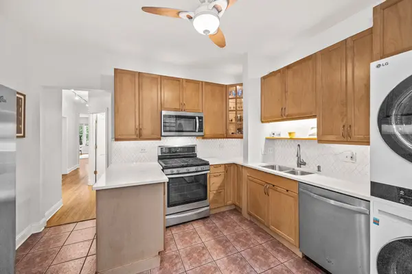 3263 N BROADWAY ST #2, Chicago, IL 60657