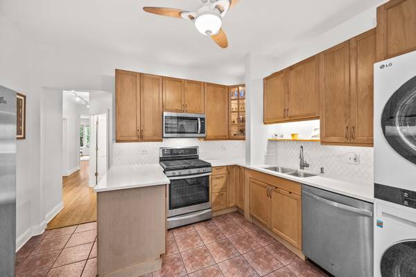 3263 N BROADWAY ST #2, Chicago, IL 60657