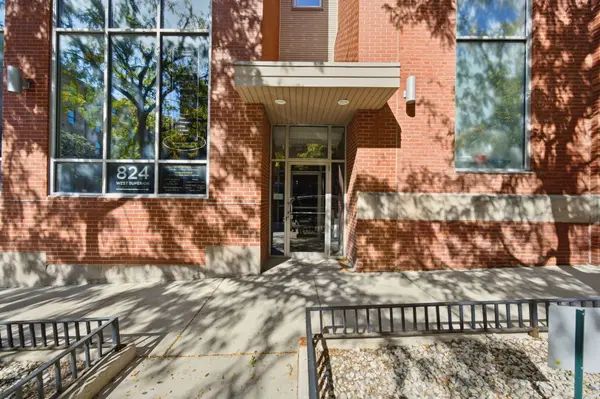 824 W SUPERIOR ST #409, Chicago, IL 60622