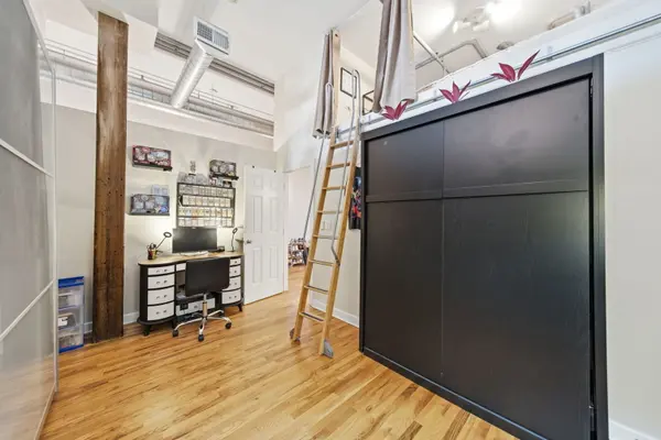 824 W SUPERIOR ST #409, Chicago, IL 60622