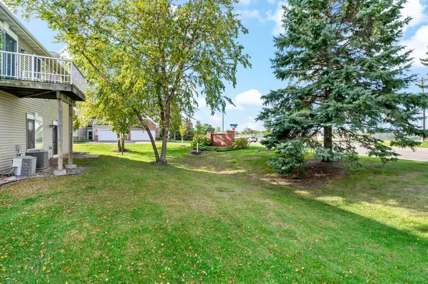 5403 Elm Grove AVE, New Hope, MN 55428